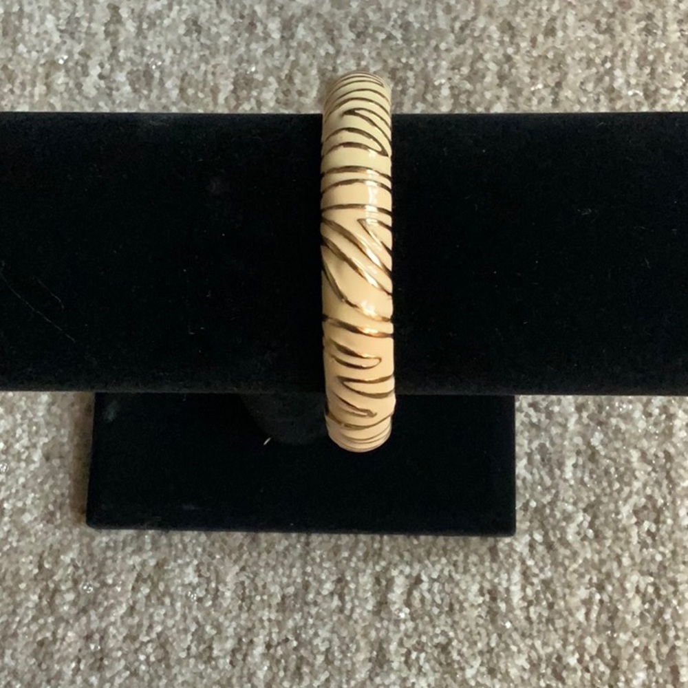 Gold/Cream Enameled Bangle Bracelet w/Self Hinged Closure